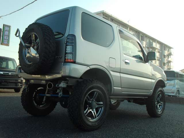 Suzuki Jimny 7
