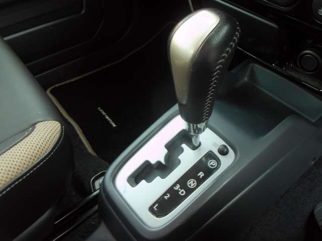 Suzuki Jimny 10