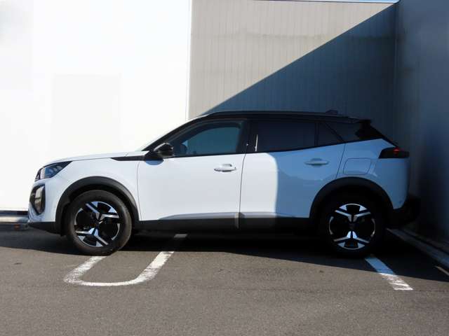 Peugeot SUV 2008 8
