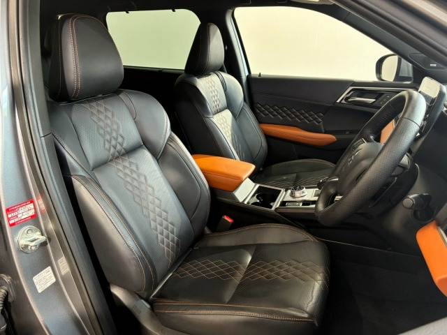 Mitsubishi Outlander 11