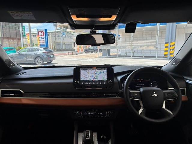 Mitsubishi Outlander 2
