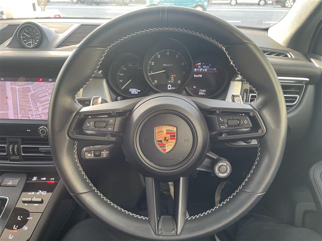 Porsche Macan 7