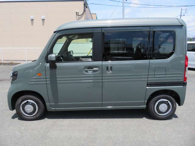 Honda N-VAN 8