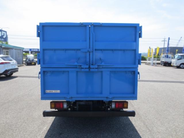 Isuzu Elf 7