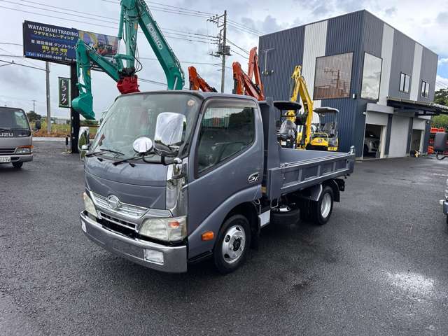 Hino Dutro 5
