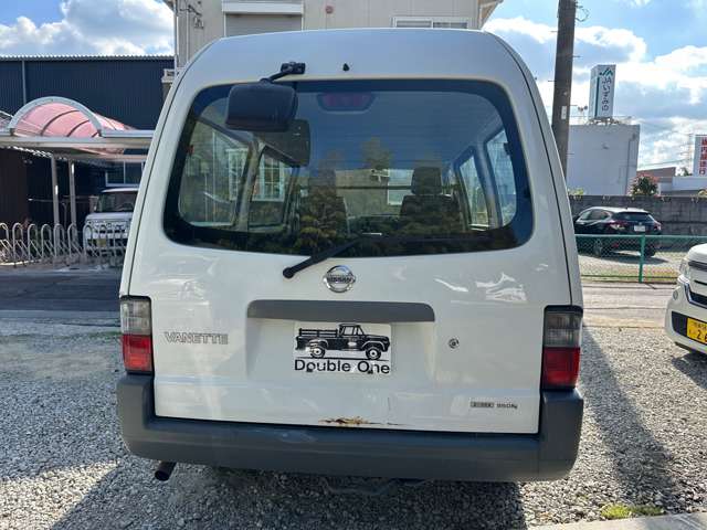 Nissan Vanette 3