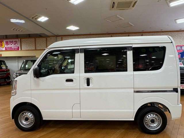 Suzuki Every 12