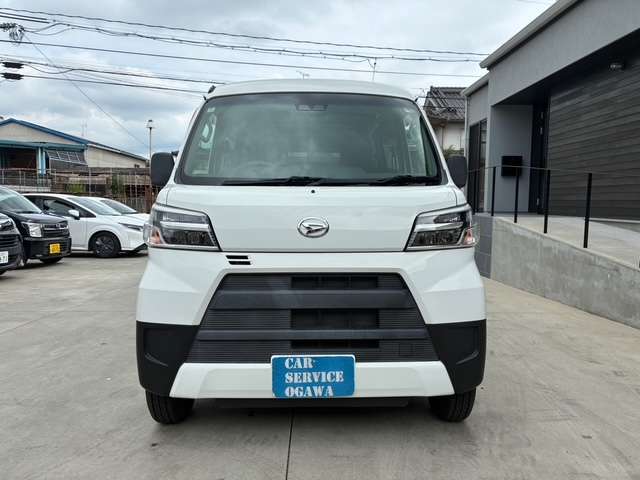 Daihatsu Hijet Cargo 4
