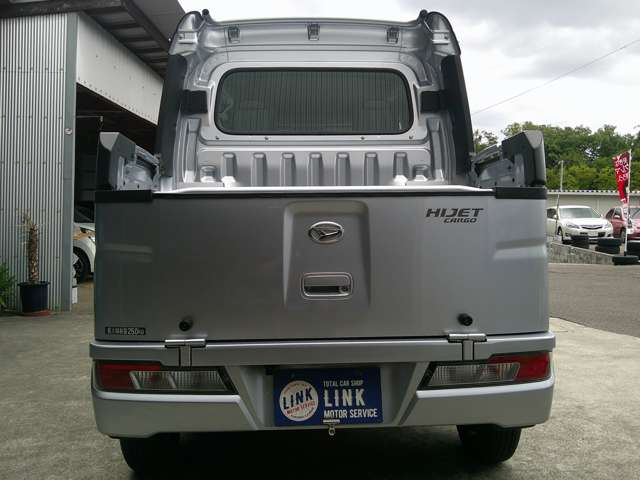Daihatsu Hijet Deck Van 5