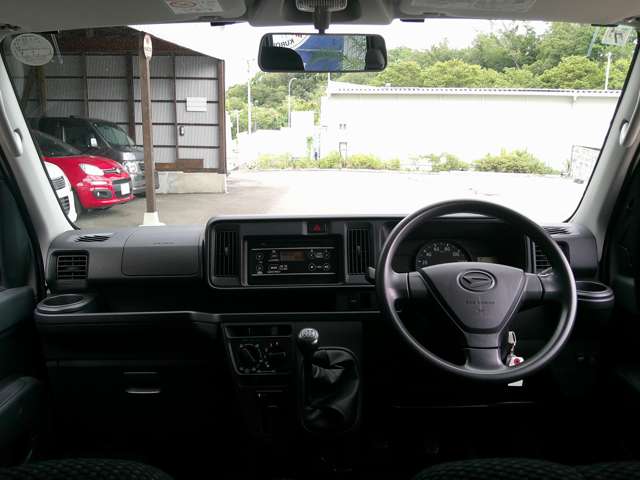 Daihatsu Hijet Deck Van 8