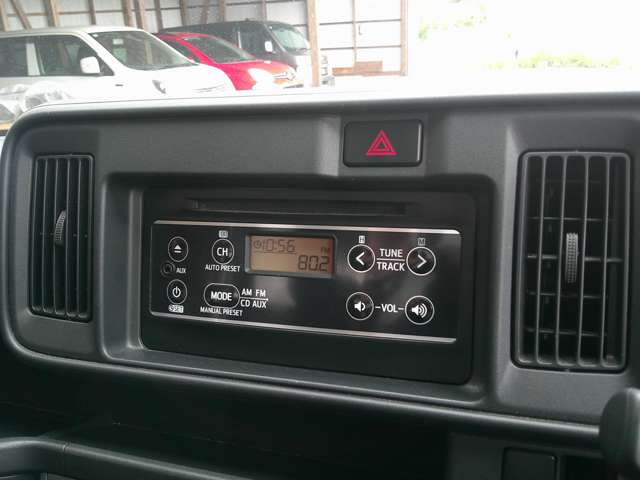 Daihatsu Hijet Deck Van 10