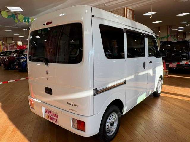 Suzuki Every 9