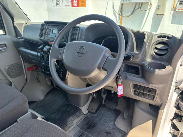 Nissan NV100 Clipper 3