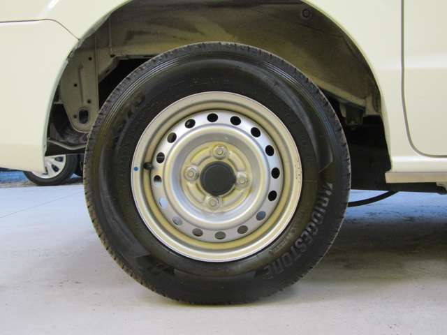 Nissan NV100 Clipper 11
