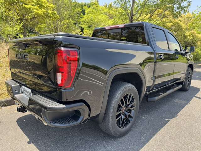 GMC Sierra 9