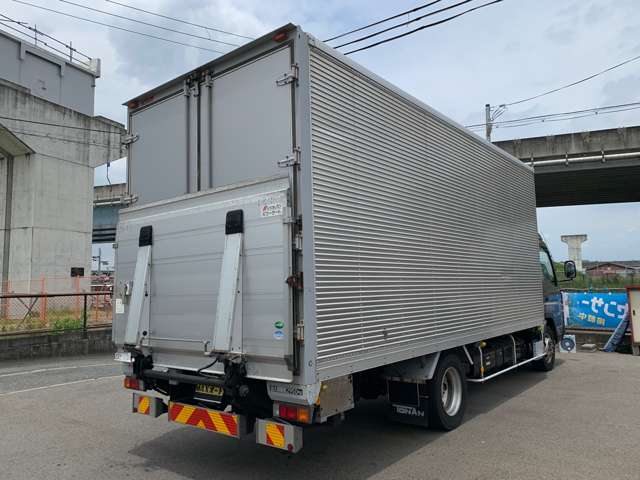 Mitsubishi Fuso Canter 6
