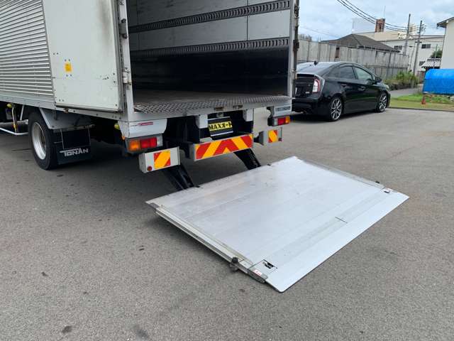 Mitsubishi Fuso Canter 10
