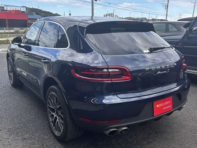 Porsche Macan 6