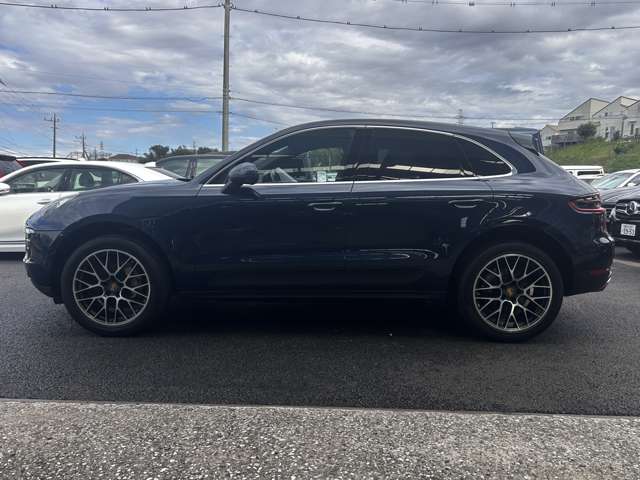 Porsche Macan 9