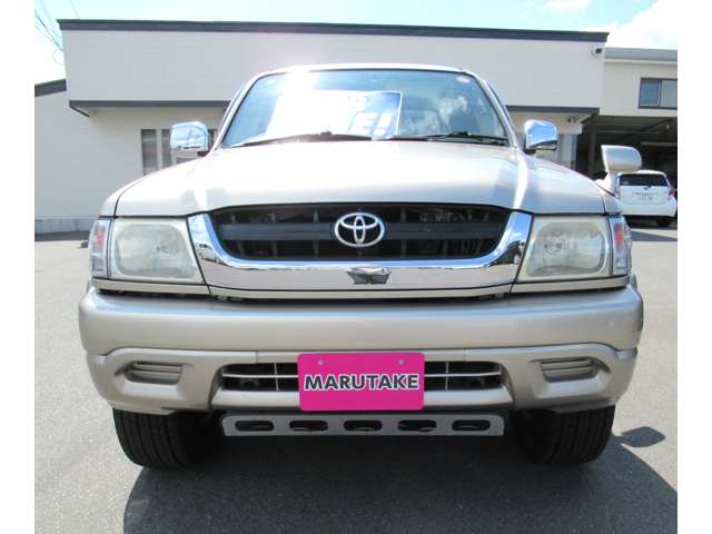 Toyota Hilux 3