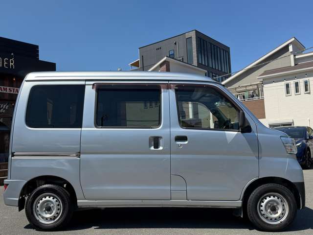 Toyota Pixis Van 10