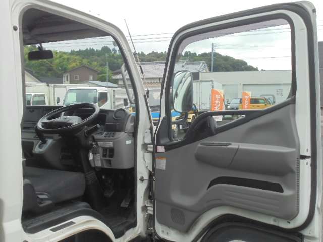Mitsubishi Fuso Canter 11