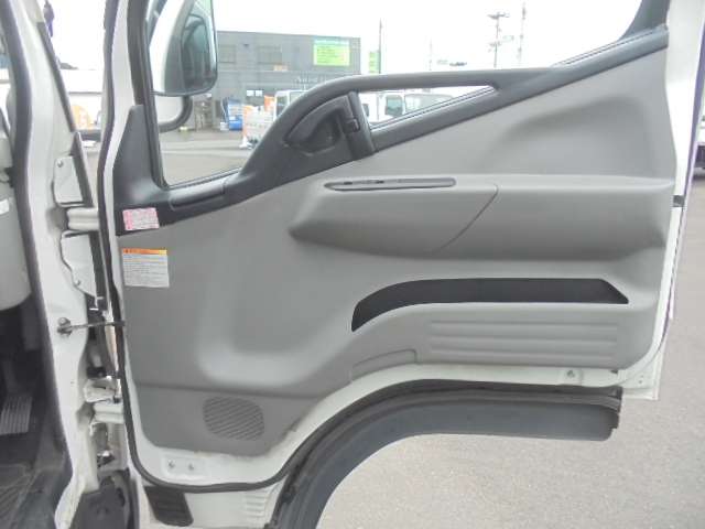 Mitsubishi Fuso Canter 12