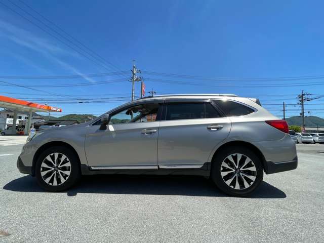 Subaru Legacy Outback 11