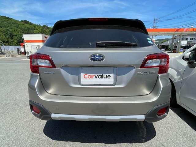 Subaru Legacy Outback 12