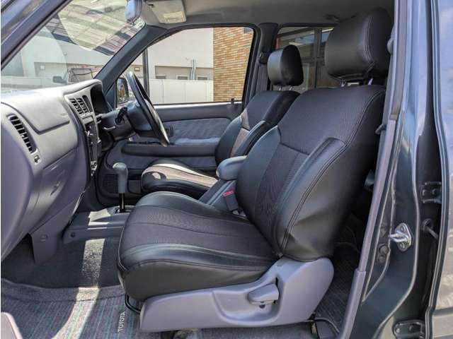 Toyota Hilux 12