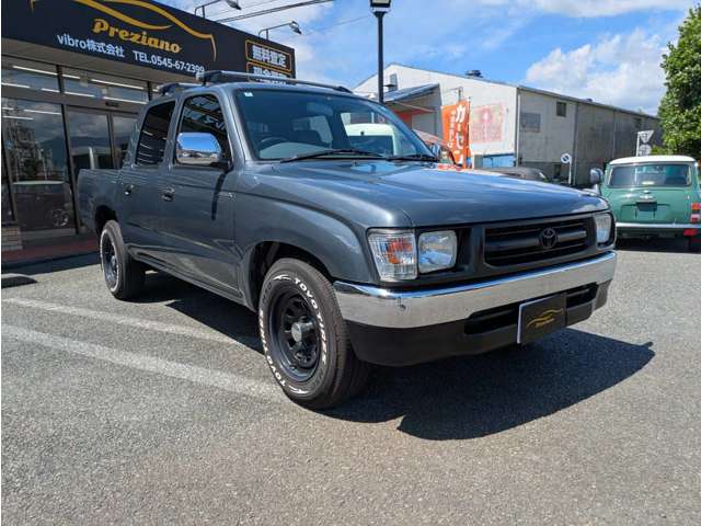 Toyota Hilux 4