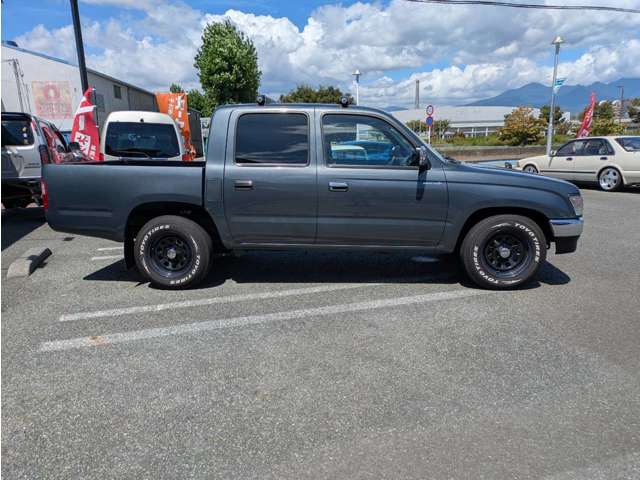 Toyota Hilux 5