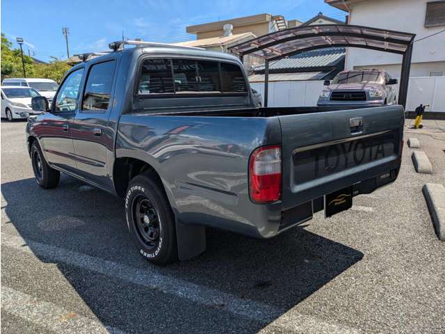Toyota Hilux 8