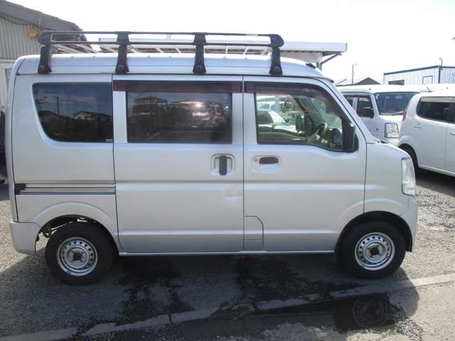 Mitsubishi Minicab Van 3
