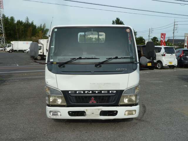 Mitsubishi Fuso Canter Guts 2