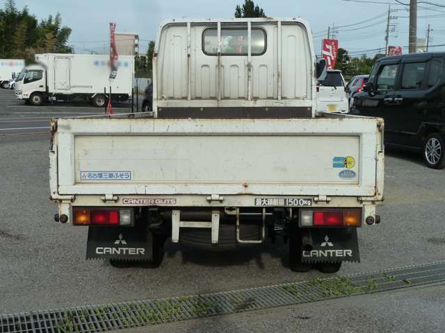 Mitsubishi Fuso Canter Guts 7