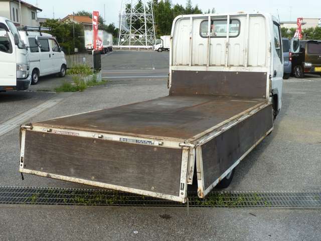 Mitsubishi Fuso Canter Guts 9