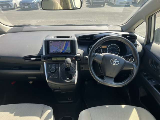 Toyota Wish 11