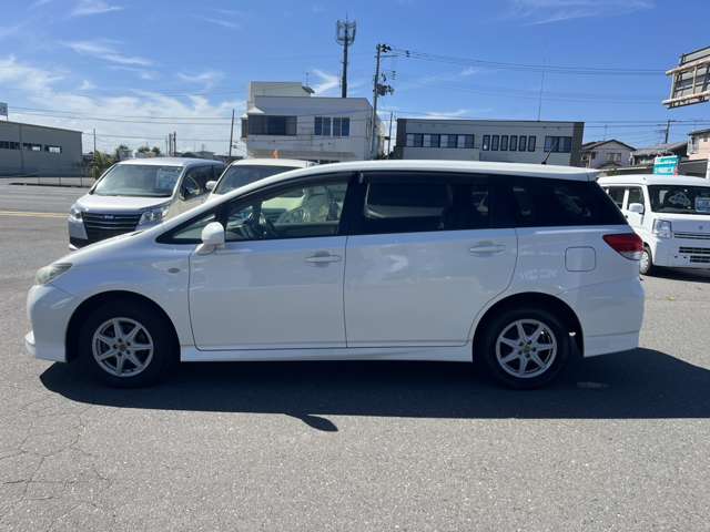 Toyota Wish 7