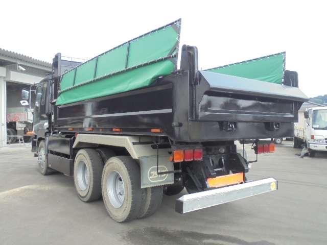 Isuzu Giga 6