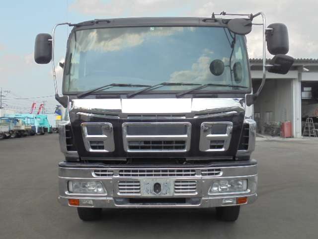 Isuzu Giga 7