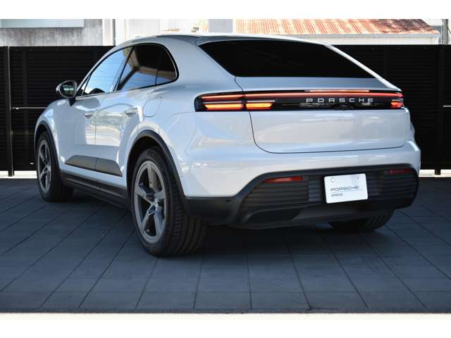 Porsche Macan 5
