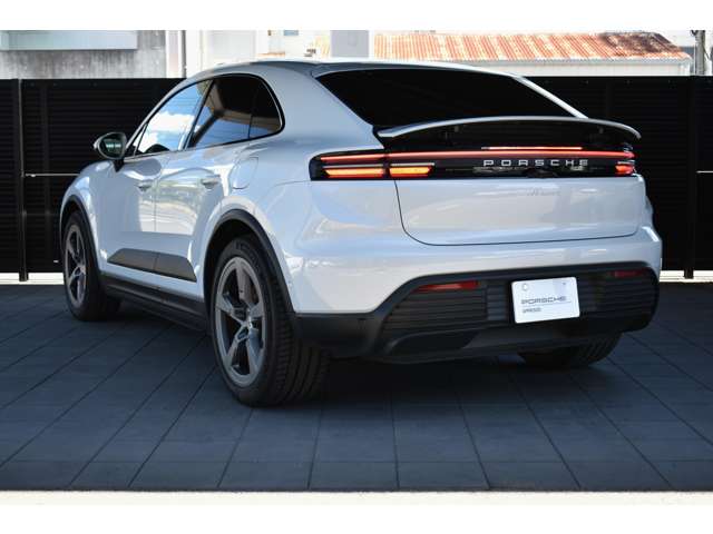 Porsche Macan 6