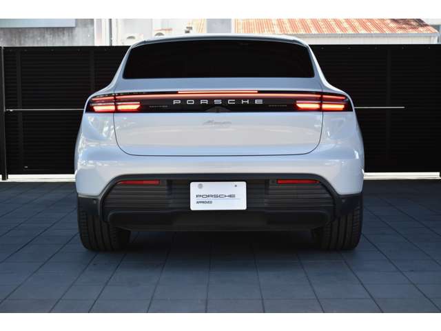 Porsche Macan 10