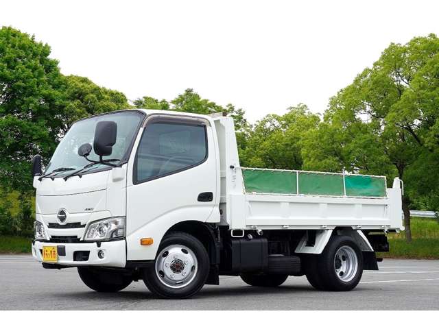 Hino Dutro 8