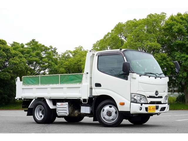 Hino Dutro 10