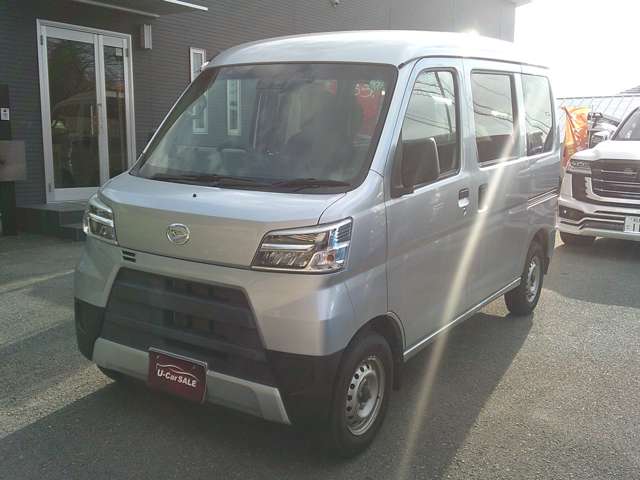 Daihatsu Hijet Cargo 4