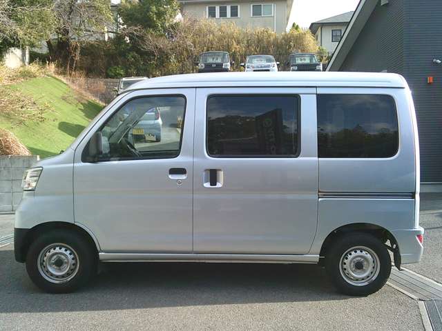 Daihatsu Hijet Cargo 9