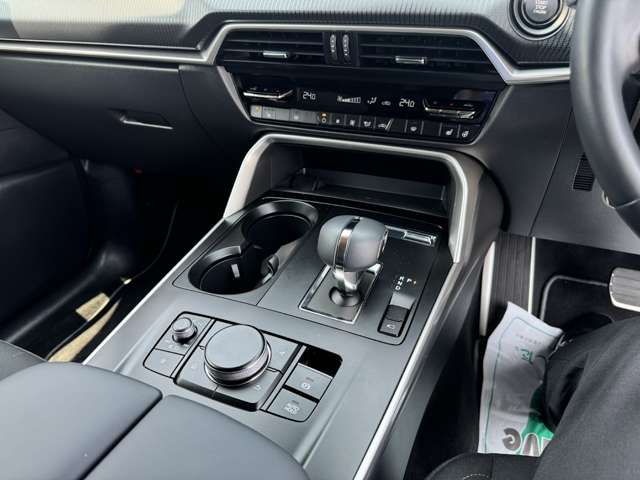 Mazda CX-60 9
