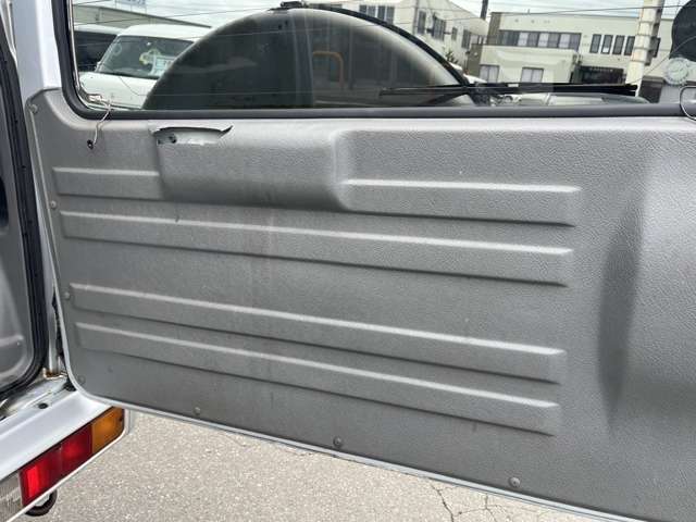 Suzuki Jimny 12